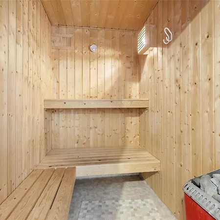 0073-romo-lakolk-172 *